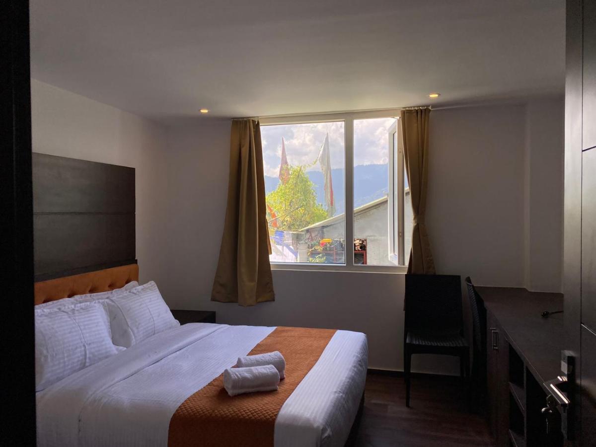 9 Atop Hotel Gangtok Exterior photo